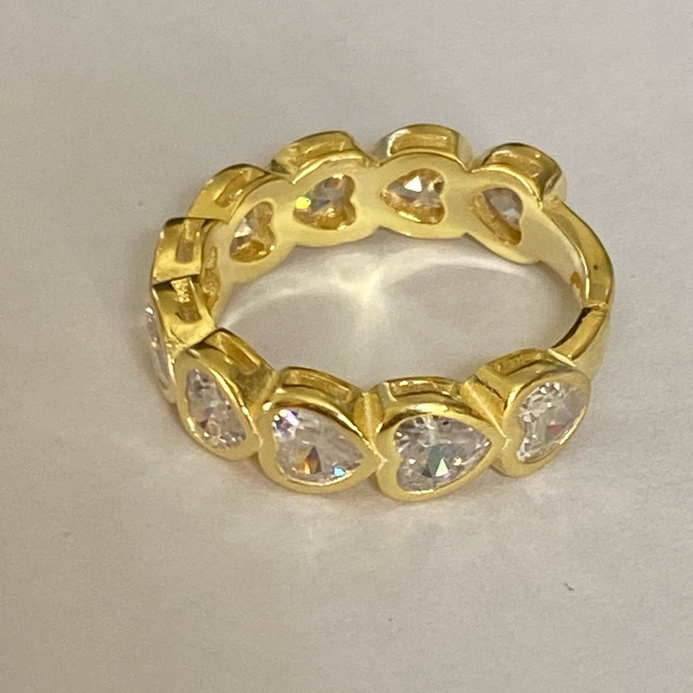 925 Silver band ring 5.5 heart clear cz stones 18k yellow gold plated - Picture 4 of 6